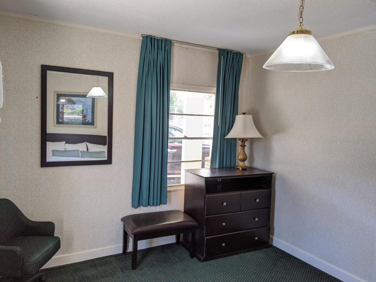Azalea Inn & Suites Wilmington Dış mekan fotoğraf