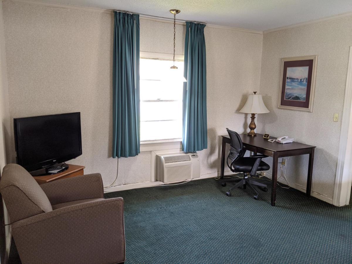 Azalea Inn & Suites Wilmington Dış mekan fotoğraf