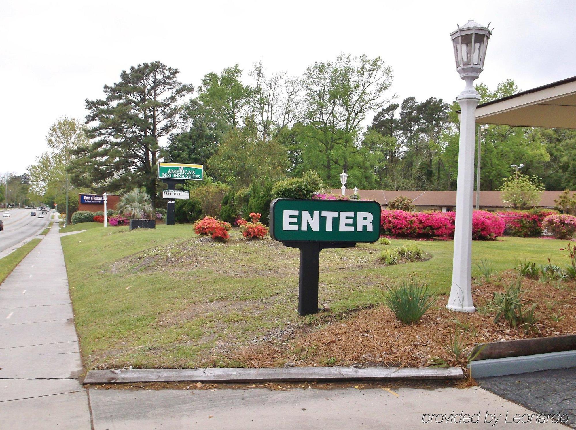 Azalea Inn & Suites Wilmington Dış mekan fotoğraf
